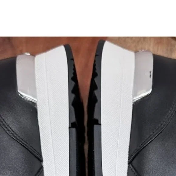 Michael Kors Allie Strider Size 8M Black Silver Sneakers Size 8 Leather Shoes - Picture 10 of 14